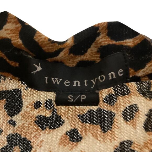 Twenty One Leopard Print Top Ruffle Size S Accent Tie Neck Elastic Waist Spring - Picture 2 of 15